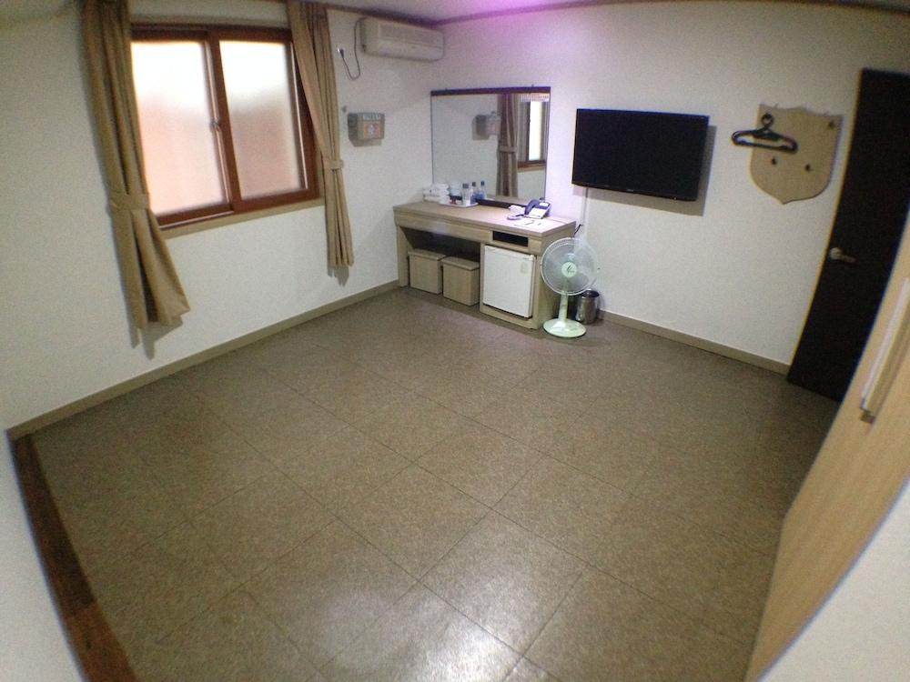Suanbo Saipan Hot Spring Hotel Chungju Extérieur photo